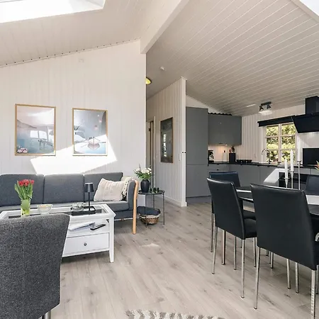 6 Person In Lokken-by Traum بيت للعطل